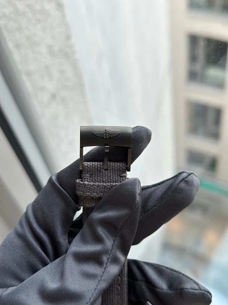 Breitling Avenger V13317101B1X2